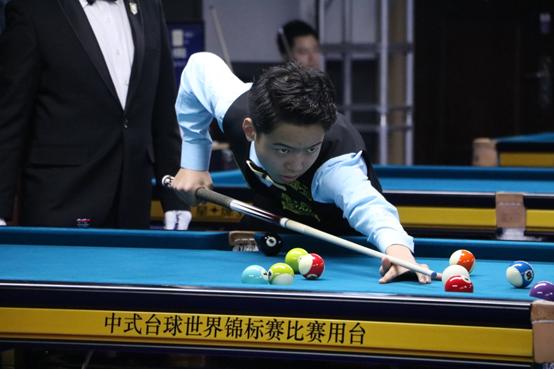 滑的竞争激 滑的竞争激