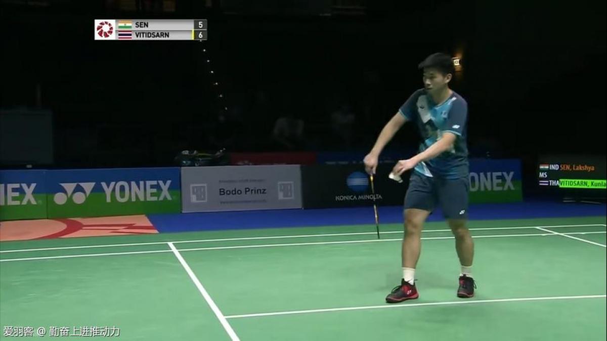 4万人致敬 4万人致敬