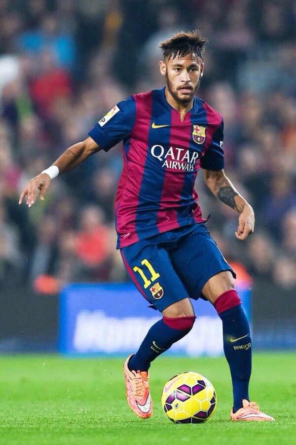 前场逼抢只 前场逼抢只